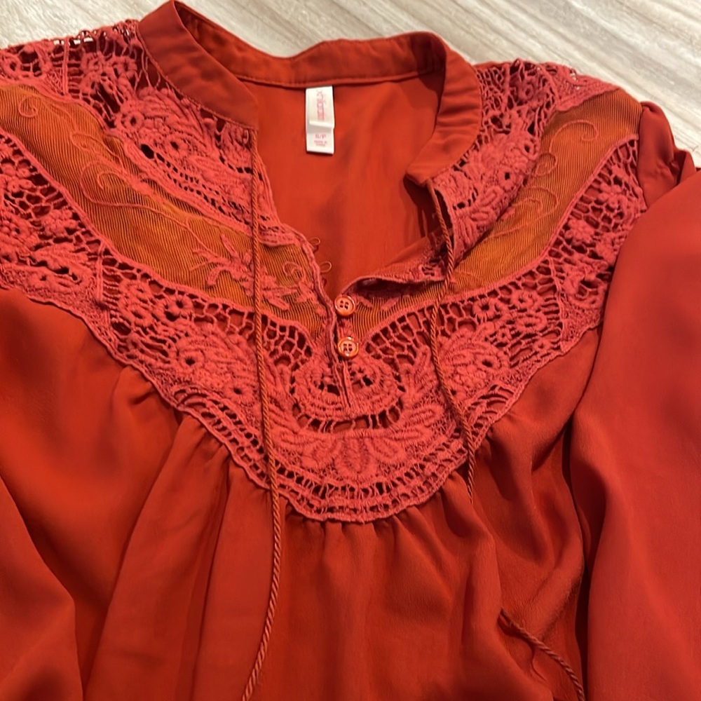 XHILARATION - blouse - Picture 2 of 3